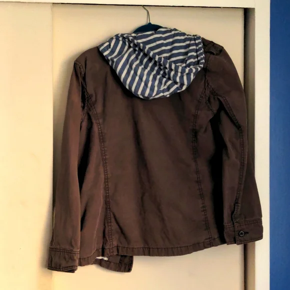 Spring Jacket - Picture 2 of 3